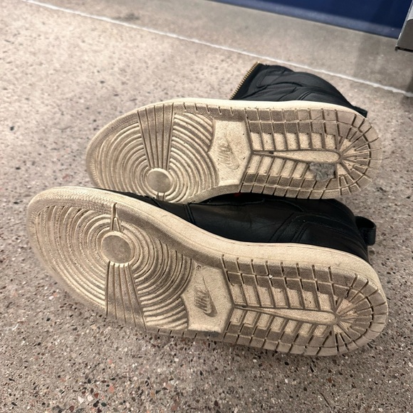 Nike Air Jordan 1 Retro High Tokyo - Picture 4 of 4